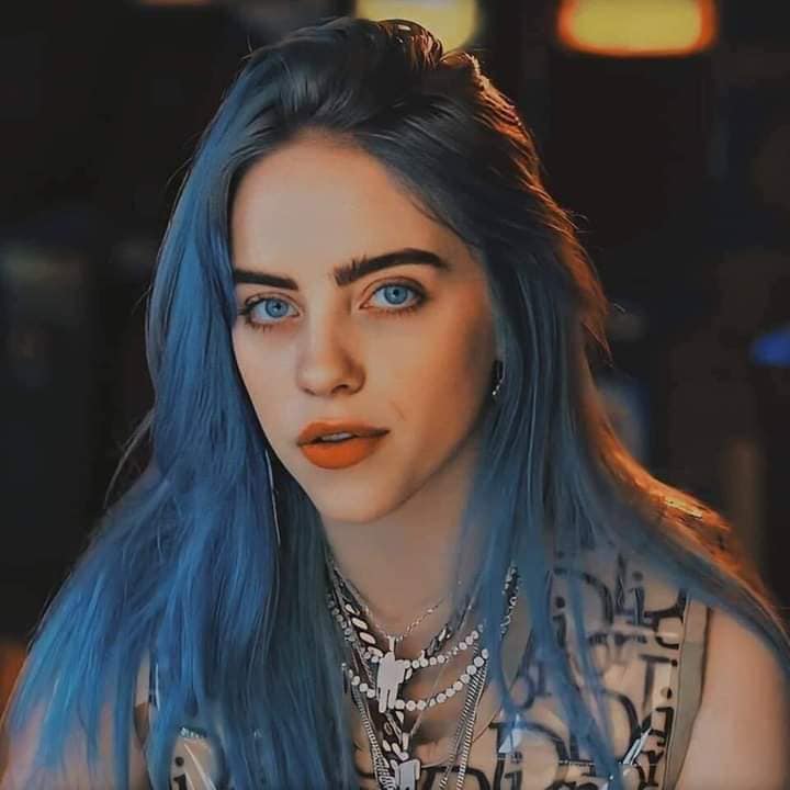 Billie Eilish photo 2
