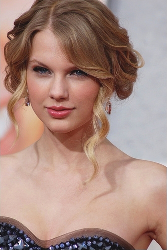 Taylor Swift photo 3